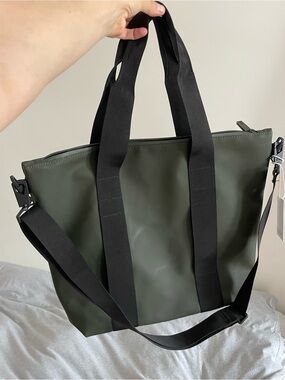 RAINS Mini 18.5L Olive Green Tote with Black Straps